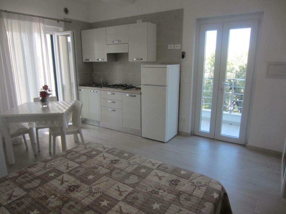 Villa Elisa Вьесте Экстерьер фото